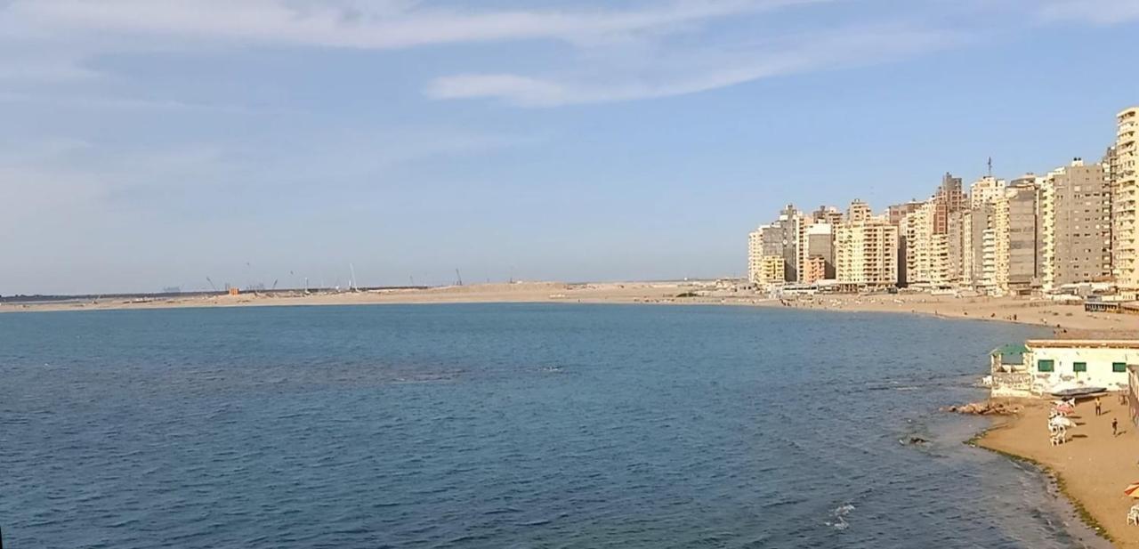 Furnished Apartment - Beach View "Nearest Beach 2 Minutes Walking" - Free Wifi- Abo Keer - Alexandria - Egypt Abu Qir Esterno foto